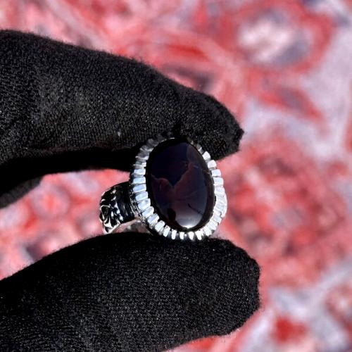 Yemeni agate ring with a lip of عبد مزعفر