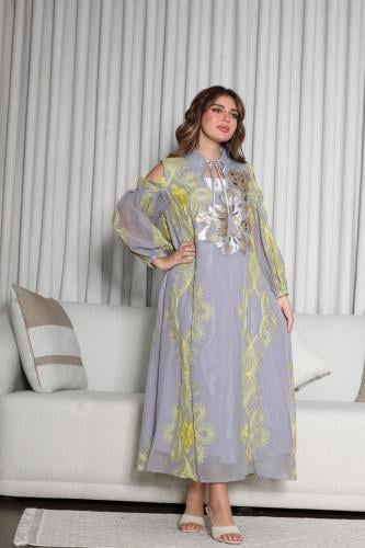 جلابيه خام الشيفون المطرز بكلفه بالصدر