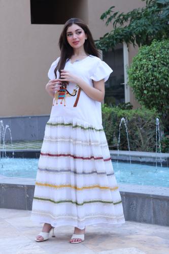 جلابيه بخام شيفون مطرزه بالجمل العربي