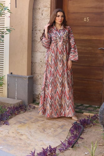 جلابيه بتطريز بالصدر