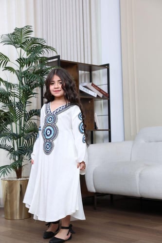 جلابيه لينن بتطريز يدوي نسائي