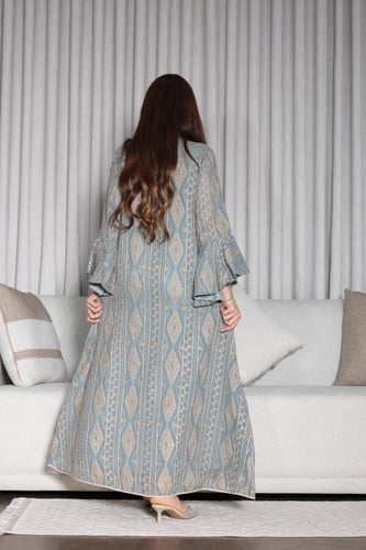 جلابيه استقبال بخام مطرز وكلفه بالصدر