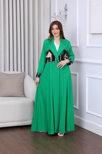 جلابية قطعتين بتطريز كمبيوتر لليوم الوطني