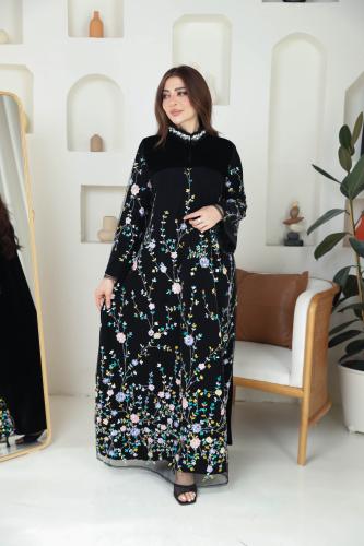 جلابيه مخمل بتطريز يدوي وكلفه