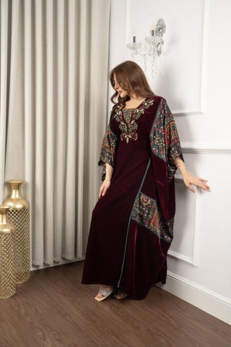 جلابيه مخمل فراشه بتطريز شك