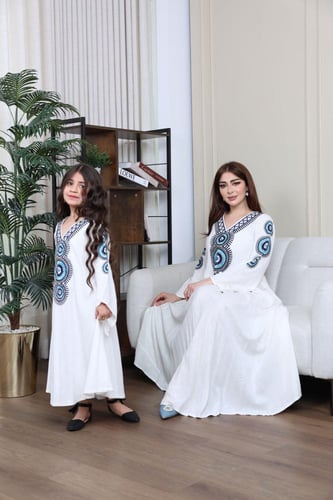 جلابيه لينن بتطريز يدوي نسائي