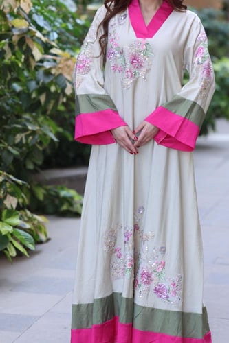 جلابيه بخام سويسري وكلفه بالصدر