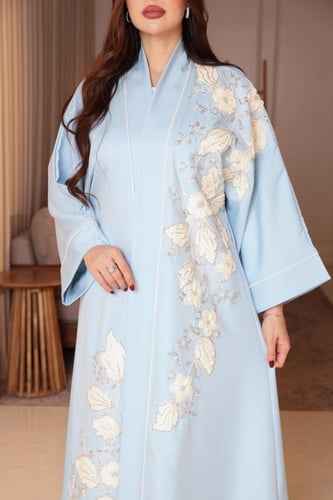 جلابيه قطعتين بتطريز يدوي