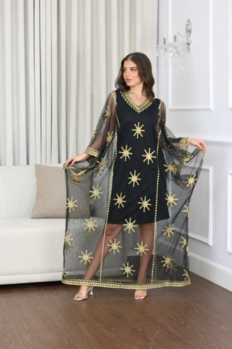 جلابية نشل مطرزة بخامة التل