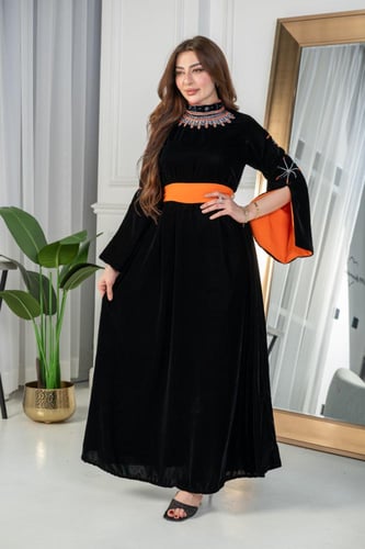 جلابيه مخمل بحزام وتطريز شك