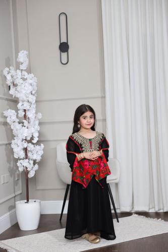 جلابيه بناتي بكلفه بالصدر وتدخيلات خام شالكي