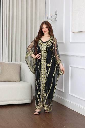 جلابية نشل مطرزة بخامة التل