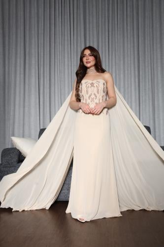 فستان سهره بتطريز يدوي بالكامل