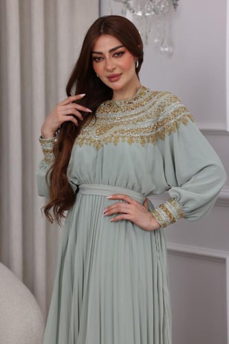 جلابية سهره بتطريز شك