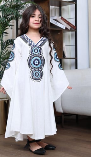 جلابيه لينن بتطريز يدوي نسائي