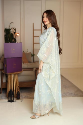 جلابيه سهره كلفه بالصدر وحزام مخفي للتحكم بالمقاس