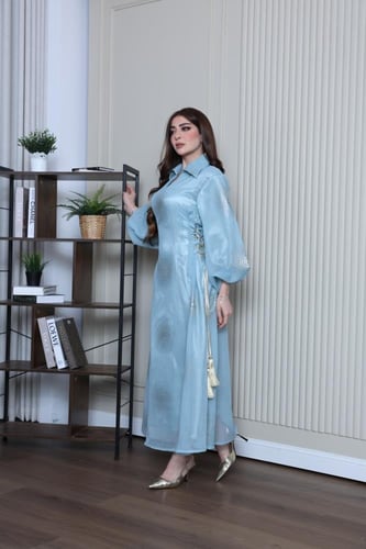 جلابيه بخام الجازار بحزام ذهبي بالخصر