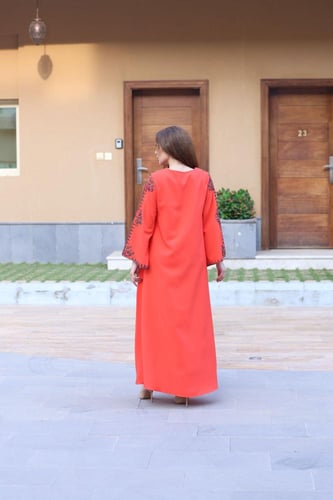 جلابيه بتطريز بالصدر والاكمام للمناسبات الرمضانيه