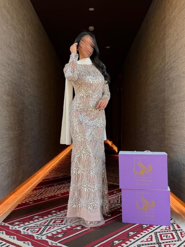 فستان سهره باكمام طويله