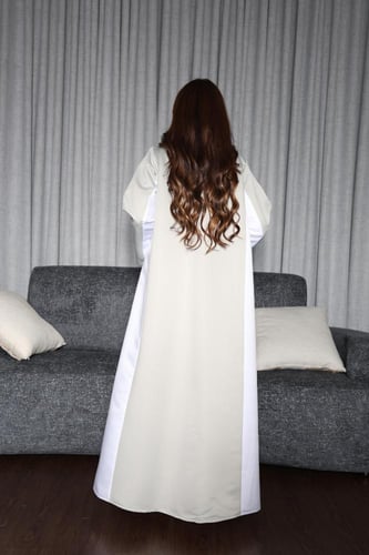 عبايه بتطريز يدوي بخام التفته