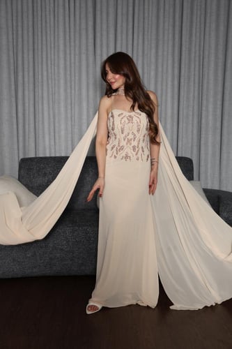 فستان سهره بتطريز يدوي بالكامل