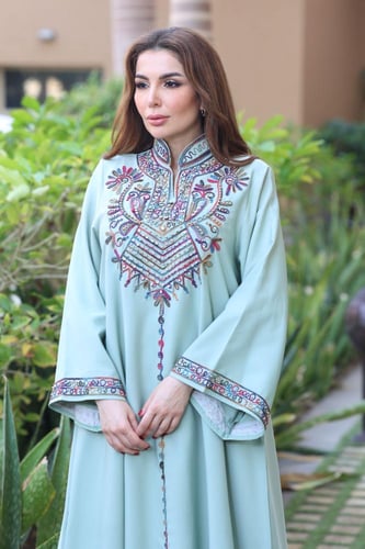 جلابيه بتطريز بالصدر والاكمام للمناسبات الرمضانيه