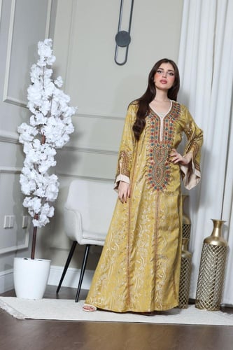 جلابيه بخام الجكار بتطريز بالصدر والاكمام