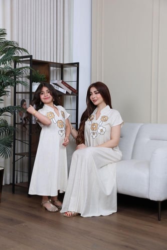 جلابيه لينن بتطريز كمبيوتر بالصدر