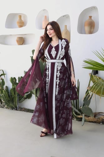 جلابيه سهره ملكيه قطعتين بتطريز يدوي