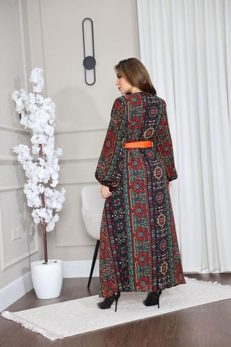 جلابيه بالهويه التراثيه وتطريز يدوي