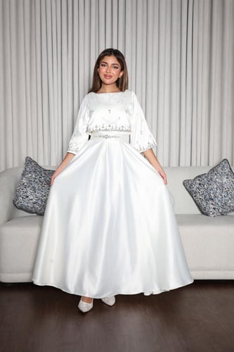 فستان تفته بتطريز يدوي وحزام