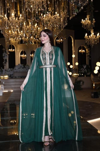 جلابيه قطعتين تل تطريز شك