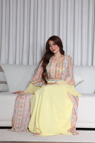 جلابيه قطعتين بخام شيفون مطرز