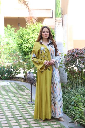 جلابيه بخام السويسري وتطريز يدوي