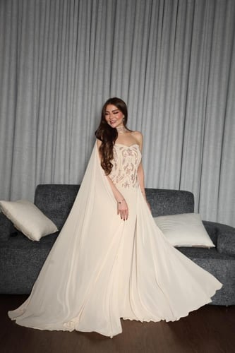 فستان سهره بتطريز يدوي بالكامل