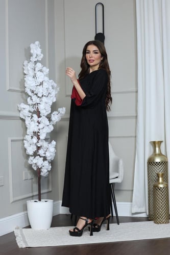 جلابيه ساده بزرار مطرز بالفصوص