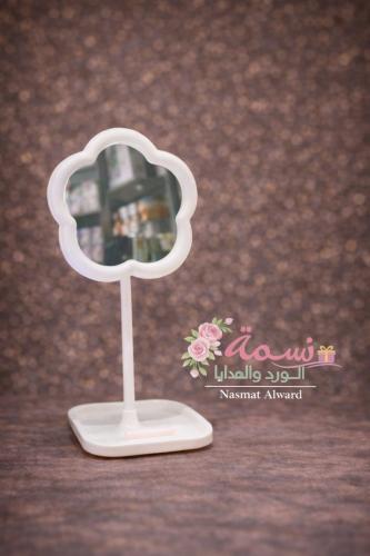 مرايا طاولة أبيض