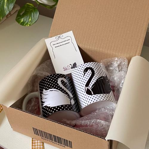 Swan box