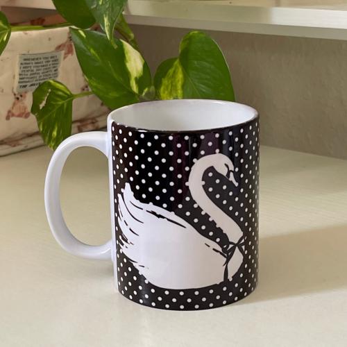 White swan cup