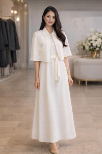 Linen abaya embroidered