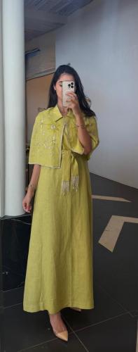 Linen abaya embroidered