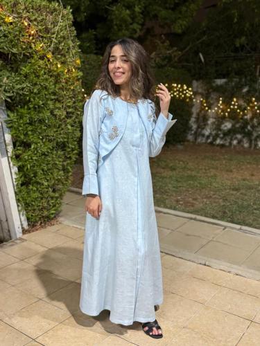 Linen abaya embroidered
