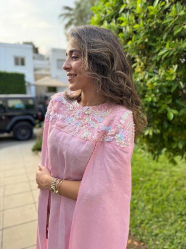 Linen abaya embroidered