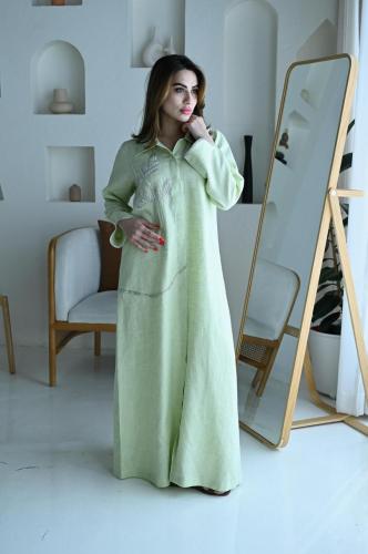 Linen abaya embroidered by hand