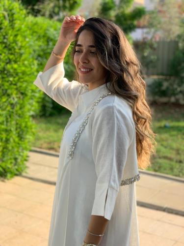Linen abaya embroidered