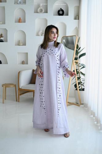 Linen abaya embroidered by hand