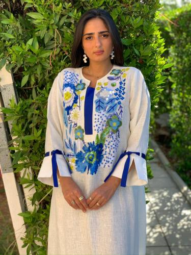 Linen abaya embroidered