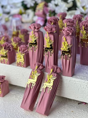 Baby shower favor package, 36 pieces