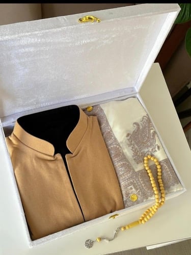 My royal winter box – a distinguished winter gift
