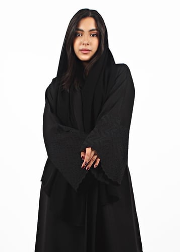 عباية كَحْلا